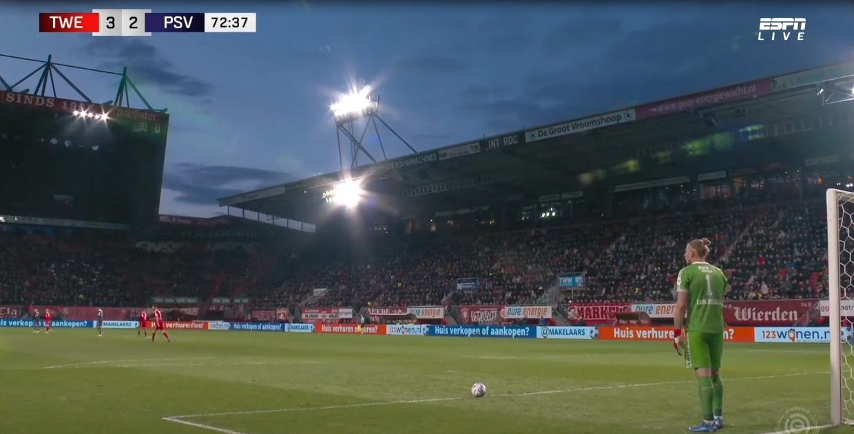 iQ Makelaars op TV bij FC Twente - PSV!